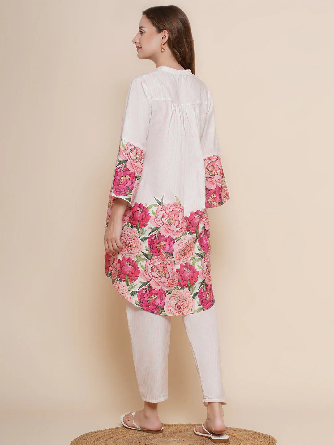 Women Cream Rose Printed Kurta With Palazzos