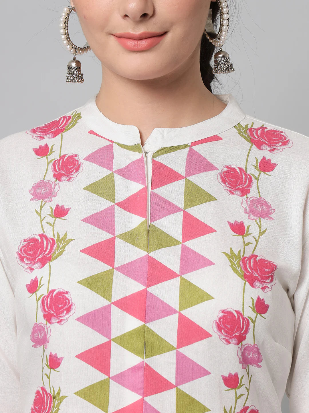 Women Pink Triangle And Flower Printed Kurta Palazzo Set