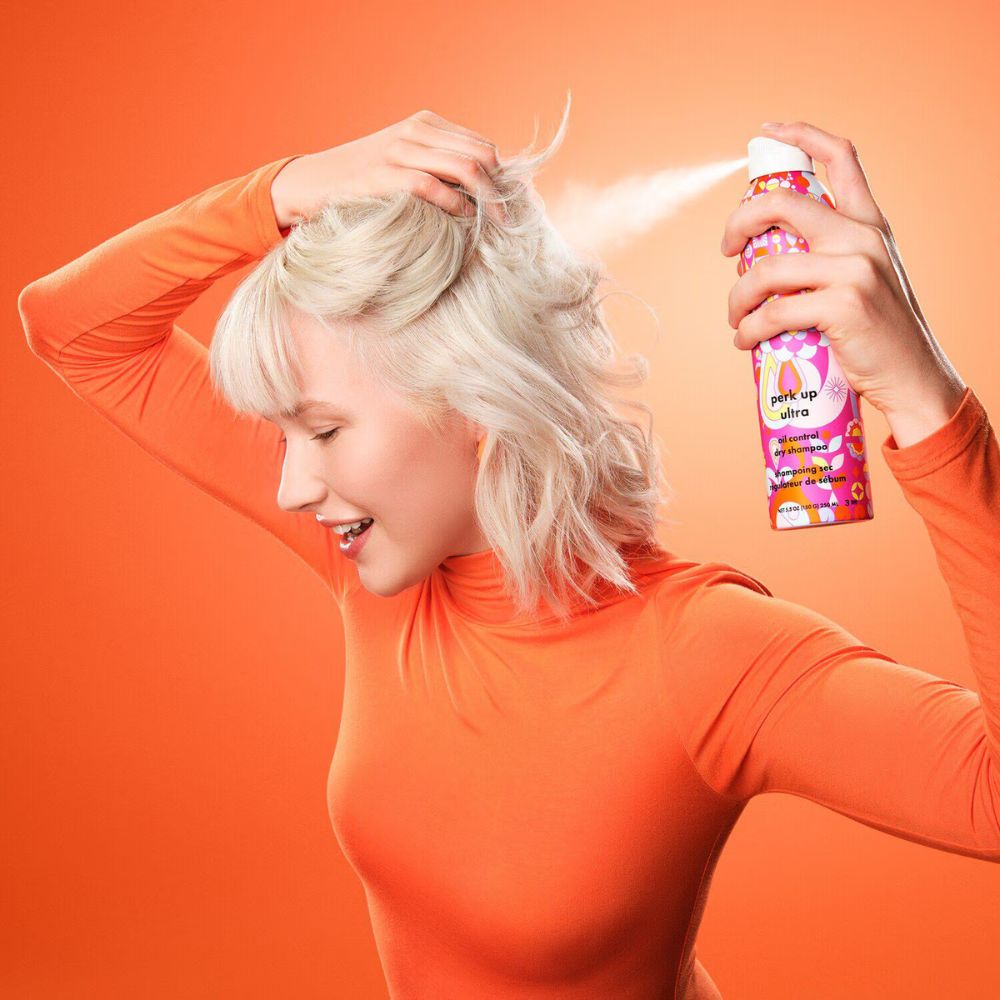AMIKA Perk Up Ultra Oil Control Dry Shampoo